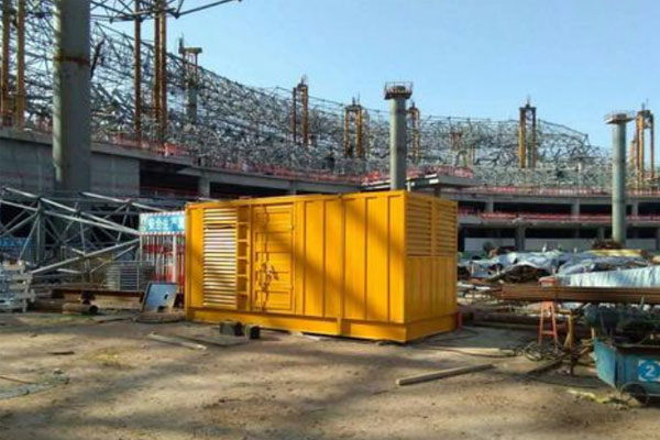 高青发电机出租如何判断空气滤清器是否需要更换？